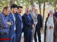 آغاز ماه مهر با کاشت نهال یادمان شهدا در دبیرستان شهید منتظری نجف‌آباد