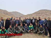 برای ایران از قلب نجف‌آباد؛ آیین درختکاری به نام مادر، به یاد پدر در پارک کوهستان
