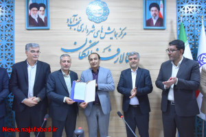 «فرماندار ویژه نجف‌آباد: مدیریت بحران فقط مقابله با سیل و زلزله نیست؛ صیانت از آرامش روانی جامعه اولویت امروز کشور»