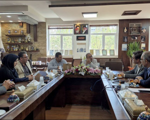 جلسه با دکتر پزشکی و دکتر حجتی از دانشگاه آزاد اسلامی واحد نجف آباد