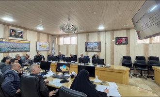 حضور شهردار، معاونین و مدیران ستادی شهرداری نجف‌آباد در صحن شورای اسلامی شهر و ارائه گزارش عملکرد مدیریت شهری در بهمن ماه ۱۴۰۳ و تشریح پروژه‌های عمرانی خدماتی جاری و در آستانه افتتاح شهری