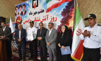 نجفآباد در مسیر ارتقای ایمنی شهری؛ تجلیل از آتشنشانان و رونمایی از سه خودروی تخصصی در آیین روز آتشنشانی نجفآباد در مسیر ارتقای ایمنی شهری؛ تجلیل از آتشنشانان و رونمایی از سه خودروی تخصصی در آیین روز آتشنشانی