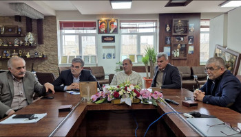 جلسه پیرامون پروژه پارکینگ خیابان ۱۷شهریور با حضور شهردار، معاونین و مدیران ستادی شهرداری نجف آباد