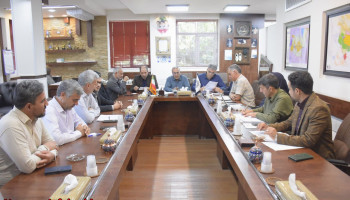 نجفآباد به استقبال خورشید؛ کلید خوردن پروژه نیروگاه خورشیدی برای تأمین برق شهرداری» نجفآباد به استقبال خورشید؛ کلید خوردن پروژه نیروگاه خورشیدی برای تأمین برق شهرداری»