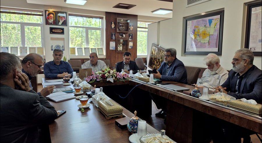  ملاقـات مردمی جناب آقای مرادی شهردار نجف آباد و مدیران ستـادی مرتبط با شهروندان نجف آباد 